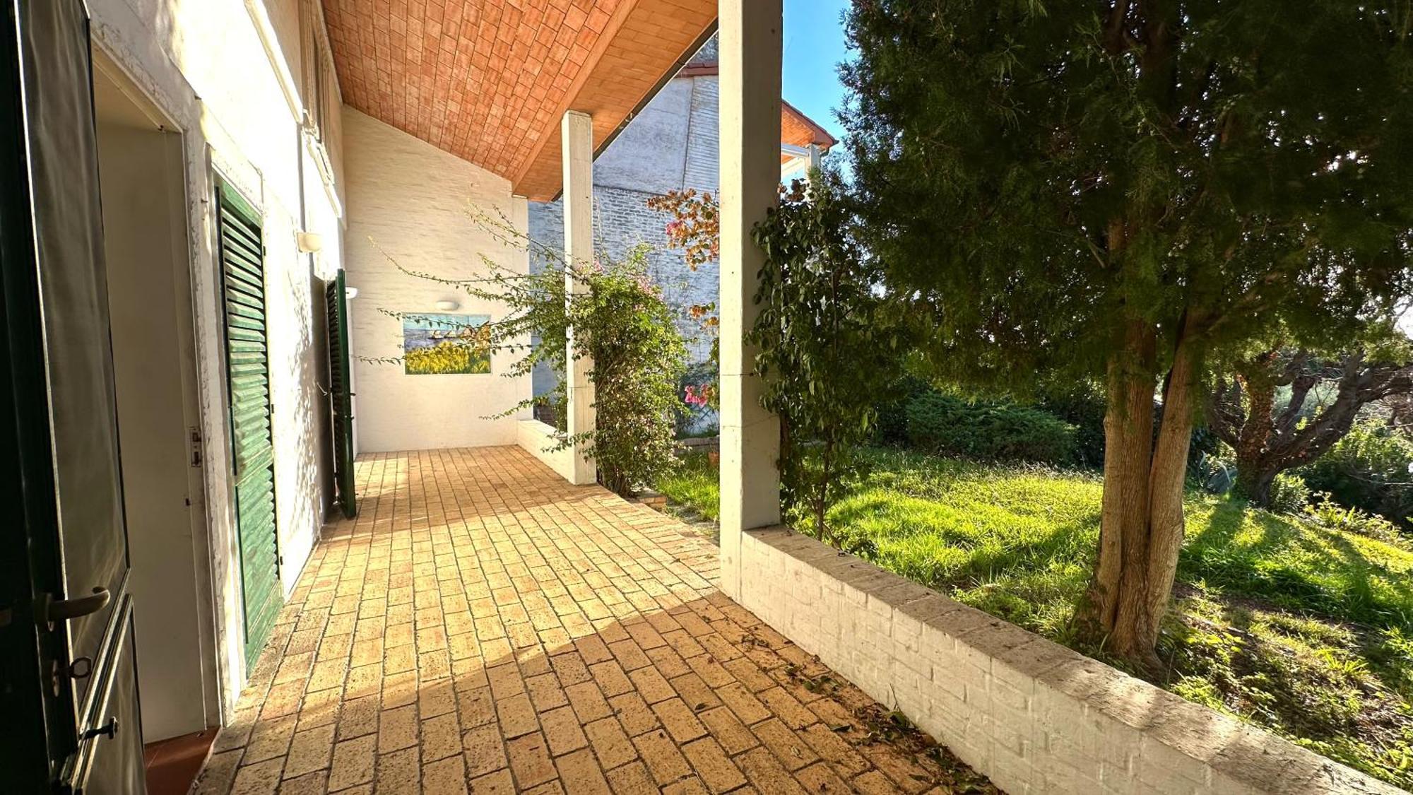 N207 - Numana, deliziosa villetta con giardino Esterno foto